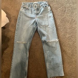 Great condition! Size 4 mom jeans